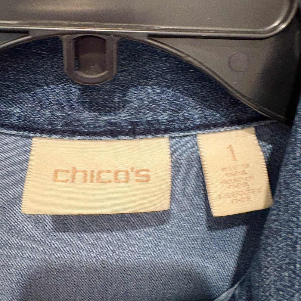 Chico's Women's Denim Jacket Size 1 - Picture 2 of 4